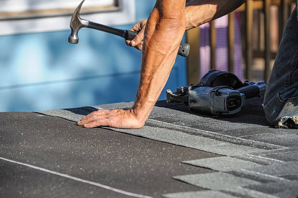 Trusted Flat Roof Repair service in New Hampton, IA - Ben Roofing and Steel LLC